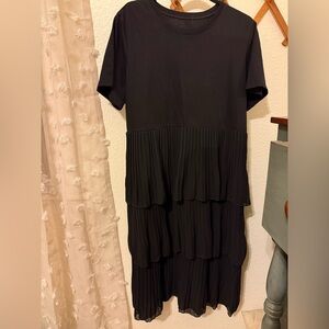 Elegant Black Pleated Dress